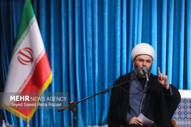خونخواهی رهبر شهید تکلیف قطعی و از اولویتهای تصمیمگیران است