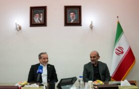دیدار رئیس سازمان صداوسیما با عراقچی