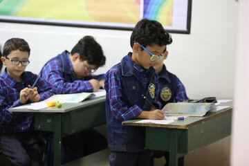 زمان برگزاری کلاسهای جبرانی دانشآموزان اعلام شد/ سن رسمی آغاز آموزش چند سال است؟