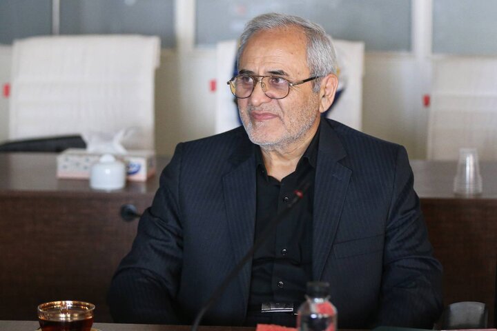 عاشورا در منظومه فکری امام(ره)؛ از احیای اسلام تاالگوی مبارزه و مقاومت عاشورا در منظومه فکری امام(ره)؛ از احیای اسلام تاالگوی مبارزه و مقاومت