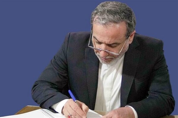عراقچی: کودکان میناب تاریخنگار زخمی شدند که بر پیکر انسانیت وارد شد