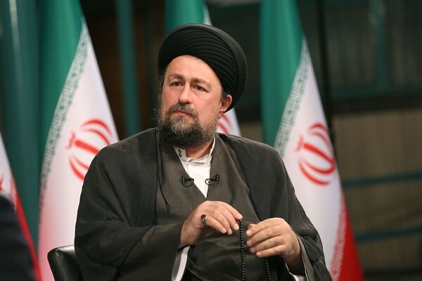 یادگار امام: روح عاشورا عامل استواری ملت ایران در برابر بحرانها است