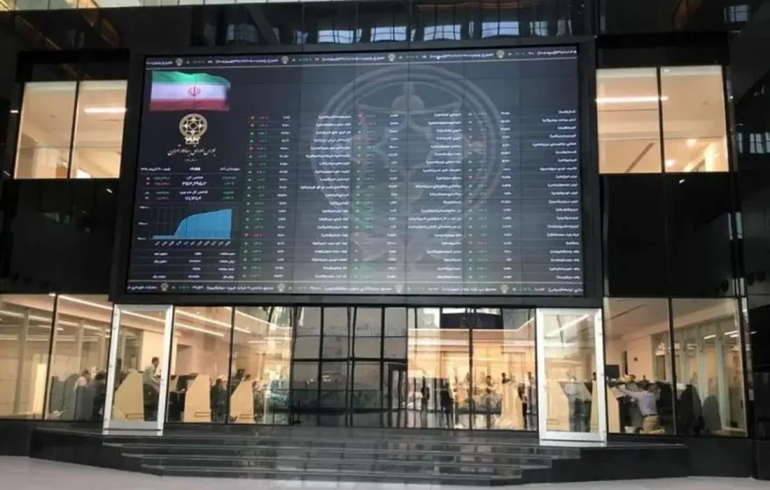 بازار سهام در دو راهی؛ شاخص کل ریخت، شاخص هموزن صعود کرد/ نقدینگی کجا رفت؟