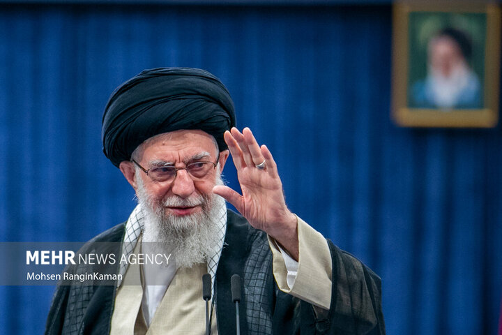 تبیین رویکرد نظامسازی و تمدننگری در اندیشه رهبر شهید انقلاب اسلامی