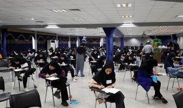 توئیت عجیب یکمراقب امتحان نهایی درباره تقلب/ عکس