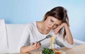 آدم های تنها بیشتر از دیگران دچار کمبود ویتامین می شوند!!+ دلایل
