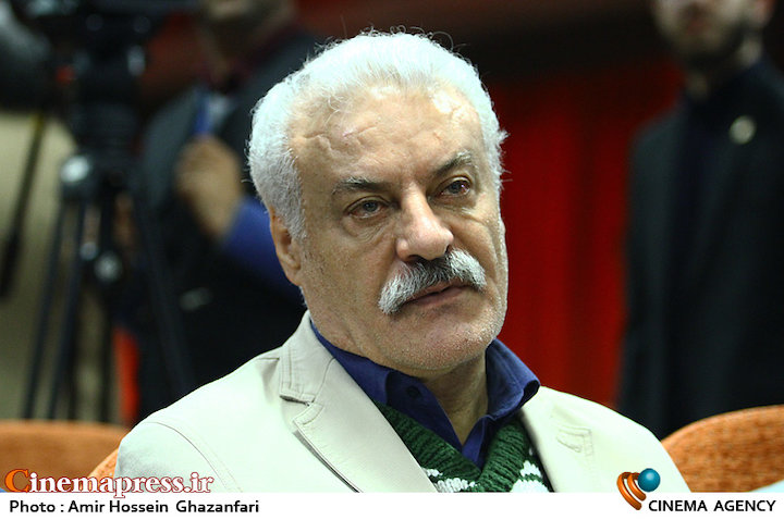 امروز «شرایط جنگ» با گذشته تفاوت دارد/ «مردم» خودشان در «میادین» و خیابانها حرف دلشان را فریاد میزنند/ باید آرمانها و مطالبات «مردم» در آثار و «تولیدات نمایشی» به تصویر کشیده شود