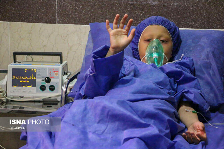 «برسد به دست مالدینی»؛ وقتی مهاجرت با فوتبال و بیماری گره میخورد مهاجرت، فوتبال و دردهای یک زن تنها در غربت
