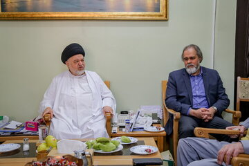 رئیس سازمان سینمایی با نماینده آیتالله سیستانی دیدار کرد