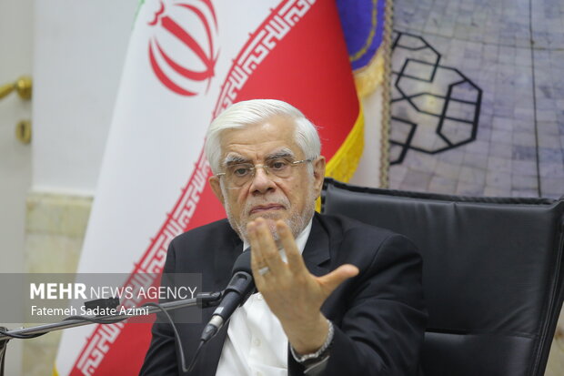 عارف: تغییرات قیمت بنزین گامبهگام اجرا خواهد شد