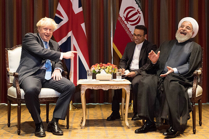 غفلت از روایتگری «کشتار دولتی ۱۷ شهریور ۱۳۵۷» عاملی برای بروز «کودتای دیماه ۱۴۰۴»؛ چرا برخی نهادهای فرهنگی با پروژه «سفیدشویی رژیم پهلوی» همراه هستند! یی