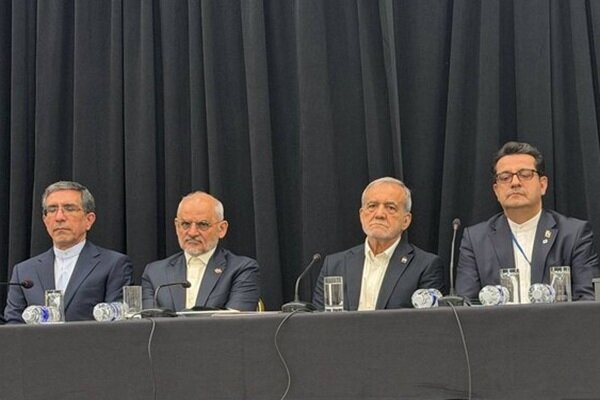 پیروزی دیپلماسی مظلومیت و ایستادگی در منهتن؛ پزشکیان روایتسازی کرد پیروزی دیپلماسی مظلومیت و ایستادگی در منهتن؛ پزشکیان روایتسازی کرد