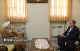 آیتالله جوادی آملی: حفظ کشور با همراهی مردم محقق میشود