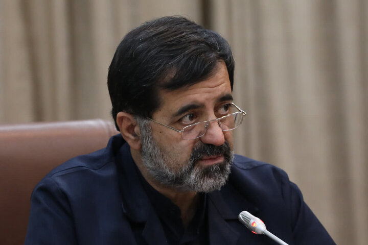 استاندار: فرودگاه قم تا پایان سال ۱۴۰۶ به بهرهبرداری میرسد
