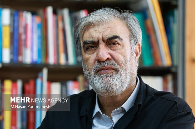دو وزارتخانه مهم در پیچ انتخاب؛ وزرای دفاع و اطلاعات کی معرفی میشوند؟ دو وزارتخانه مهم در پیچ انتخاب؛ وزرای دفاع و اطلاعات کی معرفی میشوند؟