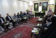 دیدار جمعی از نمایندگان ادوار مجلس با خانواده شهید لاریجانی