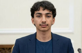 راز موفقیت رتبه دوم علوم تجربی/ معدل «آروین حسینی» در پایه یازدوهم و دوازدهم چند بود؟/ جنگ را رها کردم و در ۲۰ روز آخر با تلاش مضاعف درس خواندم